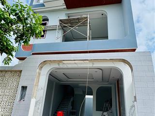 Bán căn nhà ngay mặt tiền đường lớn tân phú trung, 300m2, 1 trệt 2 lầu, 3pn, giá 3 tỷ 3