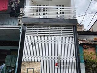 Kẹt tiền bán gấp căn nhà 60m2 ngay đường lê thị hà, dân cư đông, 2pn 2wc, sổ riêng, 1 tỷ8 (còn tl)