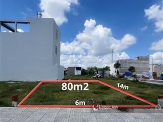 Bán nhanh lô đất full thổ 80m2, gần bv xuyên á, sổ hồng riêng, khu dân cư hiện hữu, giá 2 tỷ