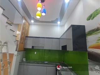 Bán căn nhà 2pn ở xã đông thạnh, hóc môn. nhà đẹp, còn mới, dân cư đông, giá 1,8 tỷ