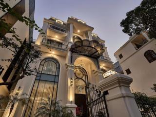 Bán nhà siêu phẩm building phường điện biên  quận ba đình  s 420.5m2  vị trí đắc địa có 102
