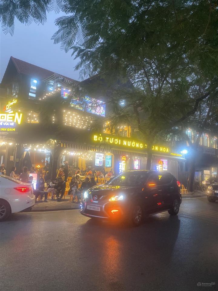 Cho thuê kiot phố linh đàm, diện tích 180m2 thông sàn, mt 12m, vị trí dân cư đông đúc sầm uất