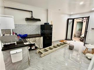 Bán nhà bạch đằng 25,2m2 xây 2 tầng chắc chắn, sổ đỏ cc giá nhỉnh 4 tỷ