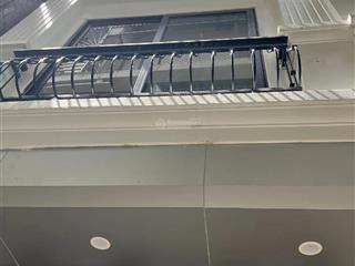 Bán gấp nhà khương trung 34m2, 5tầng, mt4,2m  thang máy  ô tô cất trong nhà  sổ đẹp pháp lý sạch