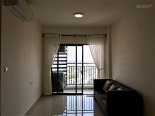 Căn hộ ở ngay tầng cao view mát giá tốt chỉ 17.5 tr/ tháng 0938 295 ***