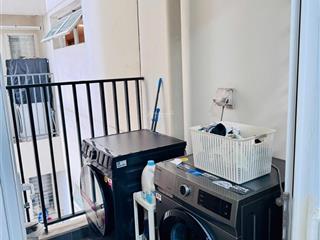Bán gấp căn hộ 2pn vista verde lầu cao thoáng có sẵn nội thất 0978 865 ***