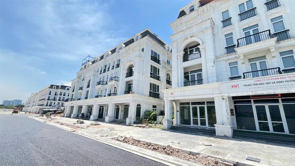 Cần bán gấp căn mặt đường lê quang đạo louis city đại mỗ. vị trí siêu đẹp   0983 080 ***