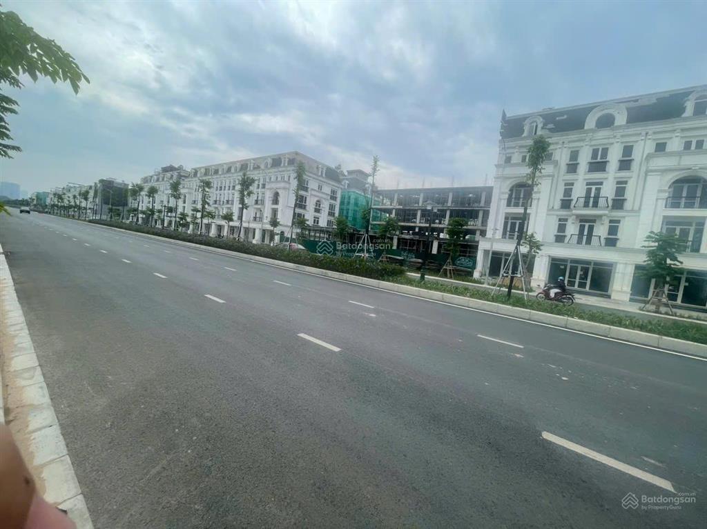 Cần bán gấp căn mặt đường lê quang đạo louis city đại mỗ. vị trí siêu đẹp   0983 080 ***