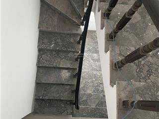 Bán nhà p định công hoàng mai .dt 45m2 5t mt 4m giá 7,2 tỷ.
