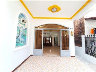 Cho thuê nhà nguyên căn, đường 339, phước long b, q.9, hcm 180m2, 8.5 triệu/tháng