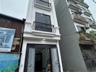 Còn lại căn cuối cùng ô tô đỗ cửa chạy thông trong tầm giá 7 đồng