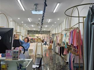 Tòa nhà văn phòng mặt phố phố vọng, hai bà trưng 7 tầng thang máy, 140m2, giá 35 tỷ