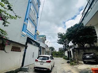 Chủ ngộp giảm 1ty1 căn siêu chdv 12 phòng  dòng tiền 460tr/ năm, dt 110m2 sau lưng trường đh ntt