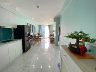 Bán căn hộ botanic tower  90m2, 2pn, 2wc, 5.2 tỷ  chính chủ, tặng kèm nội thất