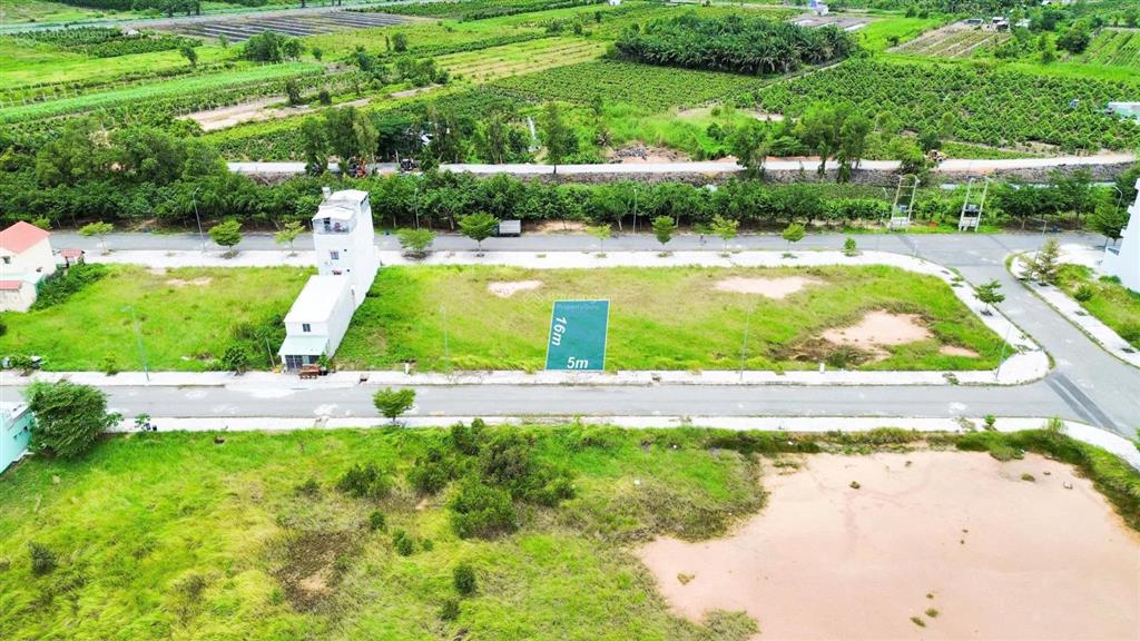 Cần bán lô đất đường 11e kdc tân đô, liền kề khu biệt thự  hồ sinh thái, dt 80m2 thổ, giá 1,39 tỷ