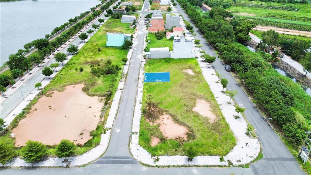Cần bán lô đất đường 11e kdc tân đô, liền kề khu biệt thự  hồ sinh thái, dt 80m2 thổ, giá 1,39 tỷ
