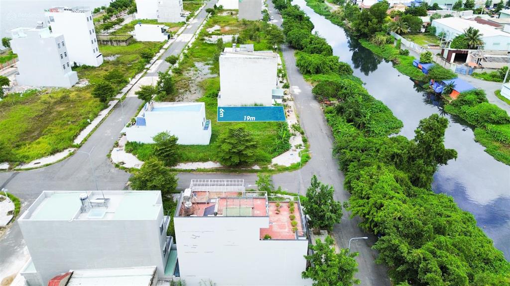 Bán nhanh nền đất 114m2 "view sông" kdc tên lửa 2  tân đô. thương lượng mạnh cho khách thiện chí