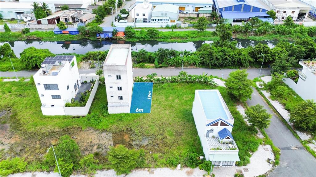 Bán nhanh nền đất 114m2 "view sông" kdc tên lửa 2  tân đô. thương lượng mạnh cho khách thiện chí