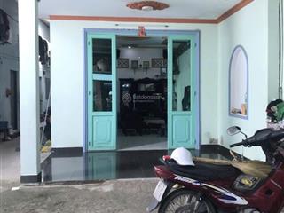 Bán nhanh nhà trọ gồm 7 phòng 1 nhà cấp 4 tổng diện tích sử dụng 290m² có 200m² đất ở