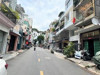 Bán nhà mới đẹp quận 10  mặt tiền kinh đường nhật tảo  tặng full nội thất  3x13m  giá 10,6 tỷ.