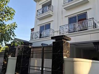 Bán nhà quốc oai nhà mới 3 tầng  75,5m2  3,75 tỷ  ngõ ô tô  vị trí đẹp xung quanh toàn biệt thự