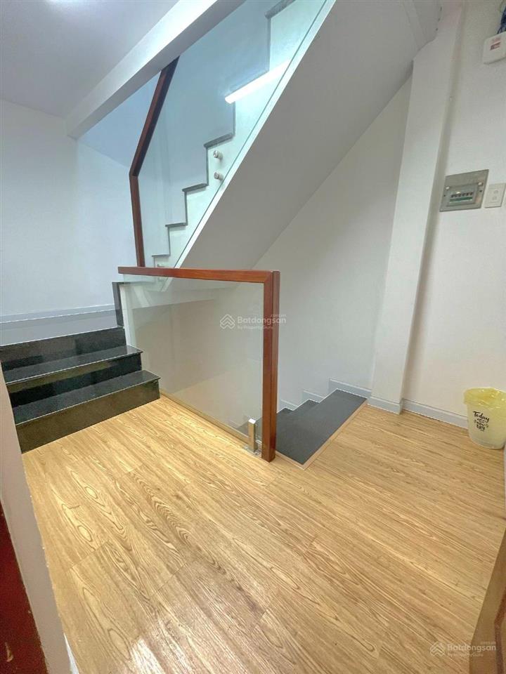 87m2 (5.5 x 16m)  4 tầng lô góc 2mt  bình trị đông  hxt  ở và kinh doanh