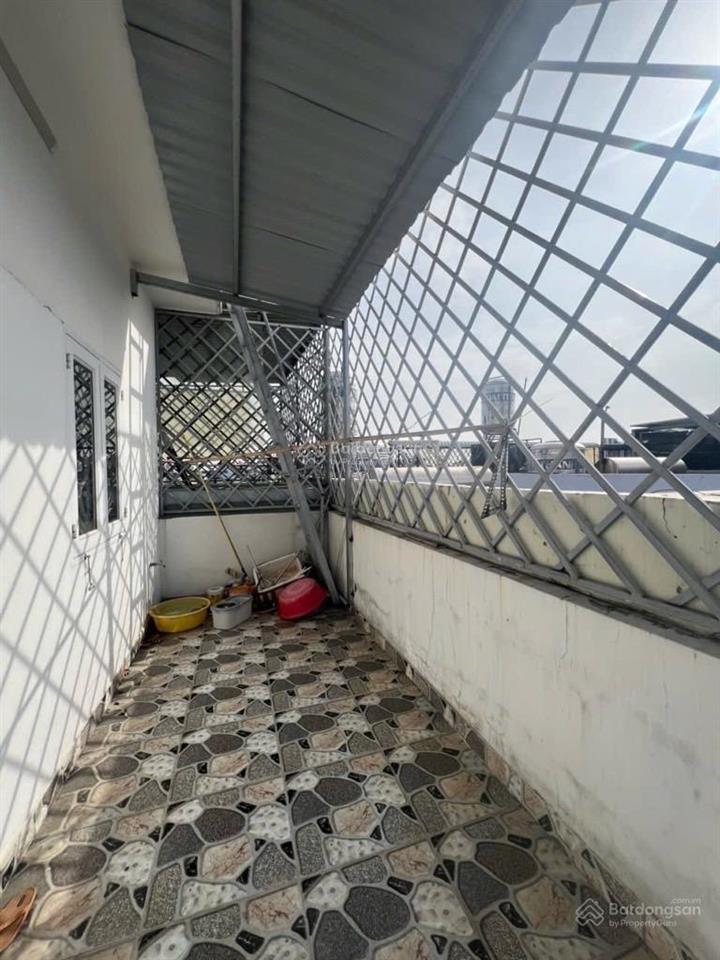 87m2 (5.5 x 16m)  4 tầng lô góc 2mt  bình trị đông  hxt  ở và kinh doanh