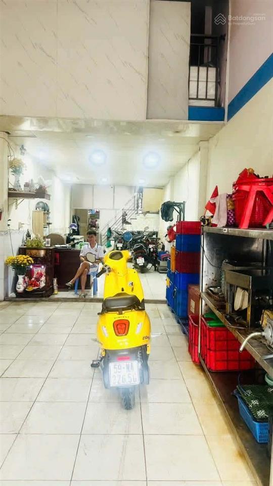 Mặt tiền hương lộ 2  120m2 x 29m  dòng tiền 30tr  đầu tư tốt