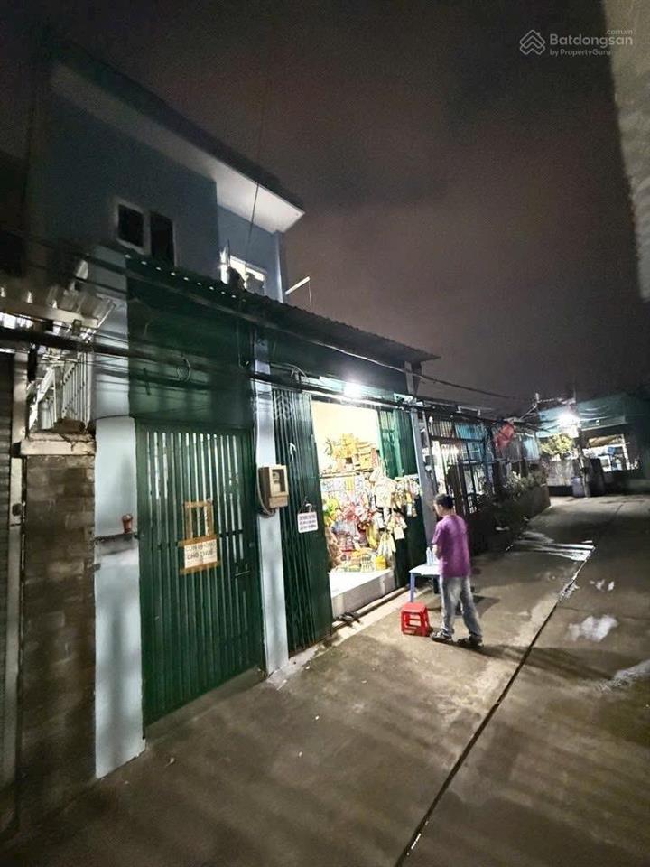 Bán nhà tỉnh lộ 10  9 phòng trọ 15triệu  vừa ở và cho thuê  hxh sát mặt tiền  giá cực tốt