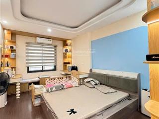Bán nhà phú diễn , dt 37m2 , 5 tầng , giá 6,49 tỷ, ngõ rộng thoáng , nhà đẹp dân xây
