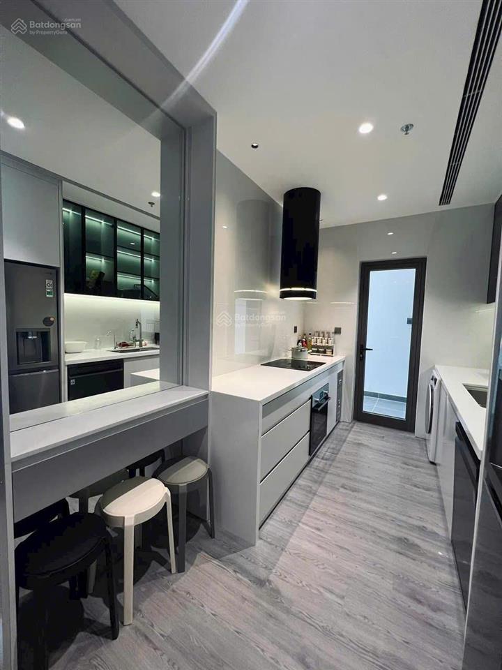 Bán gấp 101m (3pn2vs), bc đông nam, không rác. giá 7.4x tỷ