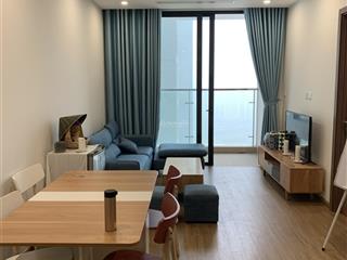 Chính chủ cần bán căn hộ 2n2vs 65m2 tại vinhomes skylake view hồ, giá 9,6 tỷ có thương lượng