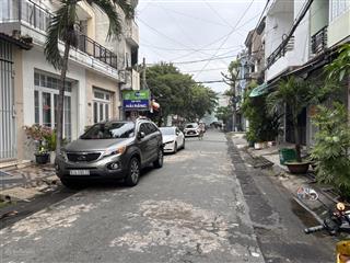 Chợ hạnh thông tây gò vấp, bán nhà 4x17m,5pn, hẻm xe tải tránh, 3 tầng, 9.7 tỉ