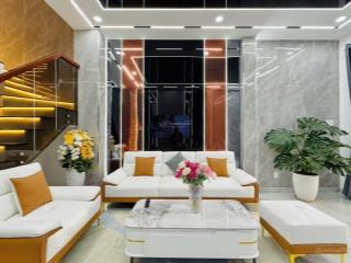 Bán nhà mặt tiền đường số 18 gần quang trung gò vấp, 69m2, 4 tầng, chỉ 11,9 tỷ