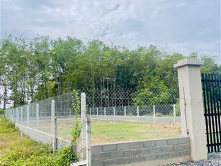 Cần bán gấp lô đất thổ cư ở xã củ chi đường nhựa 6m thông, xe hơi ra vào thoả mái. đất cao ráo