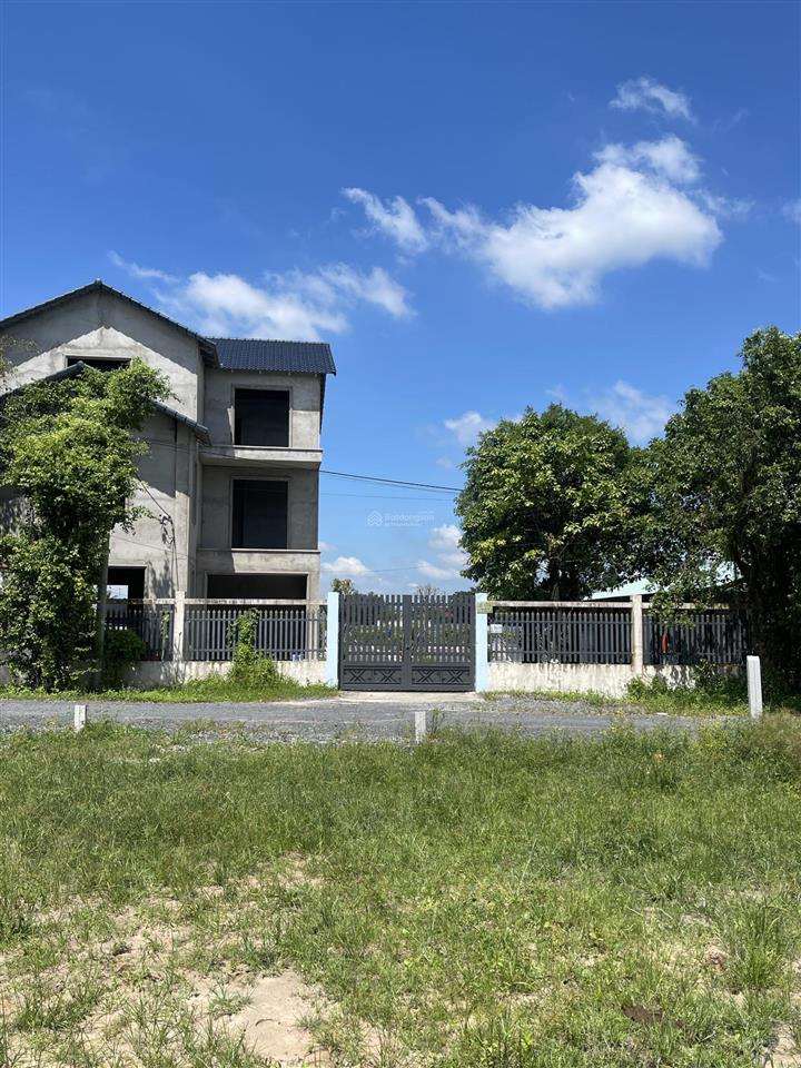 Đất thổ cư 101m2, shr , xây dựng tự do. giá 1ty650 còn thương lượng .cách ngã tư bàu đá 400m