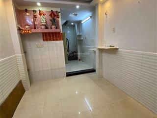 Trần quý quận 11 | 3 tầng + sân thượng | 5.2 tỷ dt 25,2m2 (3,25 x 7,95) dt sàn 85m2 4pn 2wc