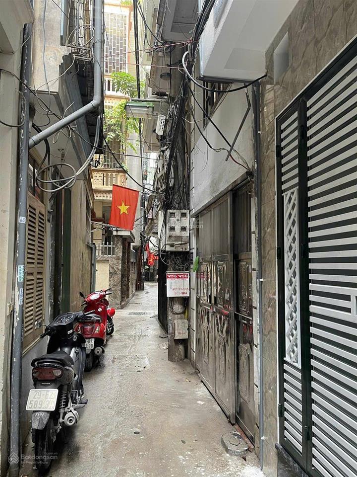 Siêu đẹp xây mới 3tỷ9 cầu giấy ngõ 3 gác thông tứ phía giao dịch nhanh