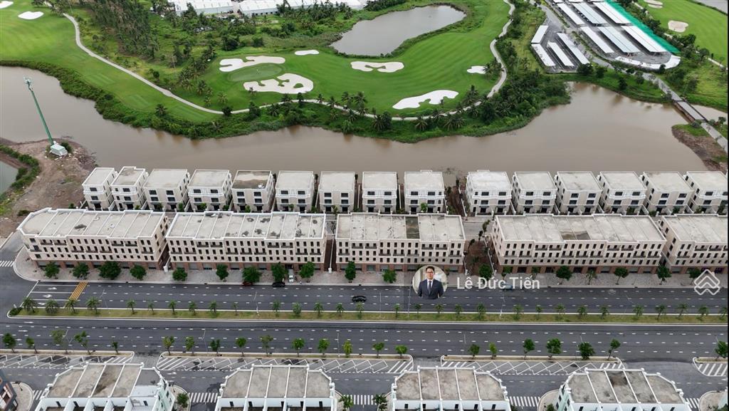 Cho thuê shophouse lô góc 3 mặt tiền trục đường 39m sầm uất vinhomes vũ yên