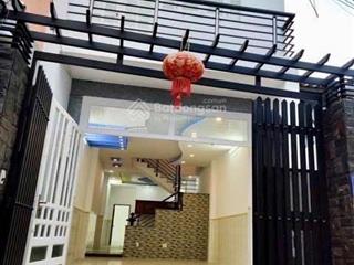 Chỉ 7.5 tỷ có ngay căn nhà sát aeon tp, kcn tân bình, diện tích 92m2, xe hơi đậu cửa, đúc btct