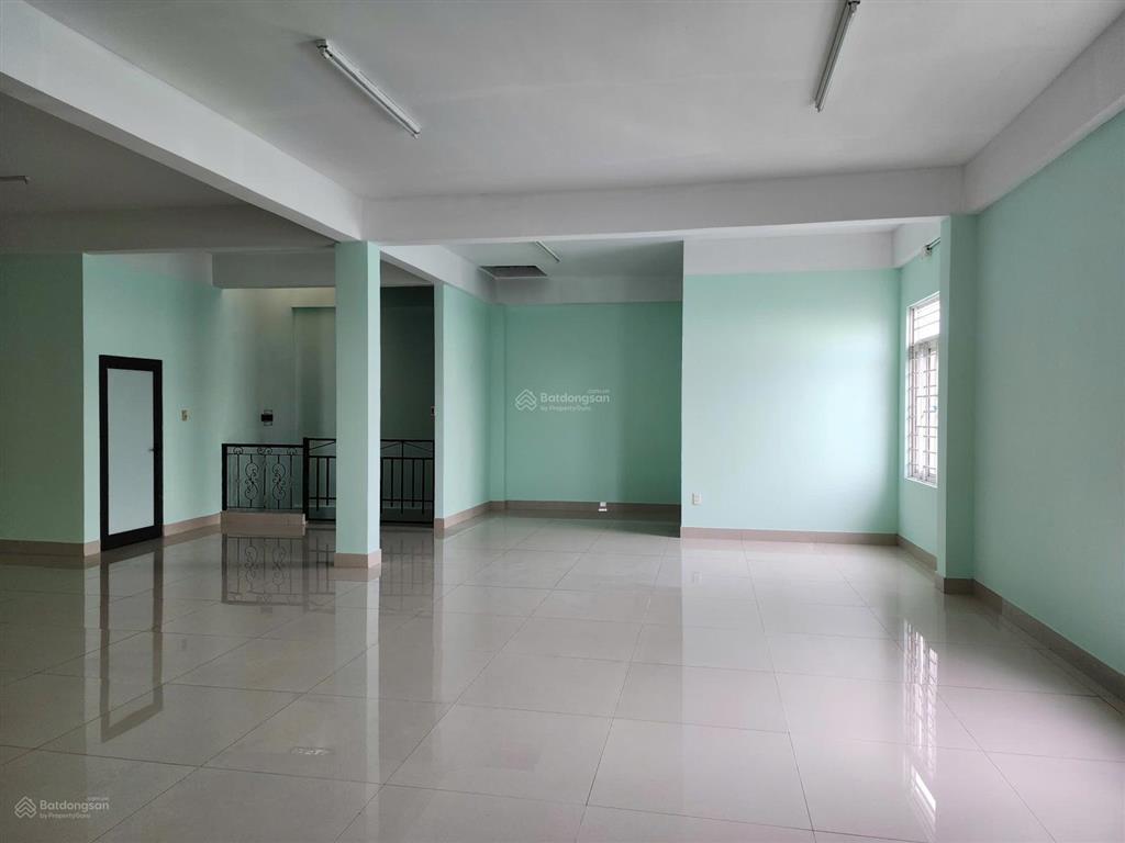 Bán nhà 3 tầng mặt tiền đường tôn đức thắng, diện tích 300m2, hướng nam