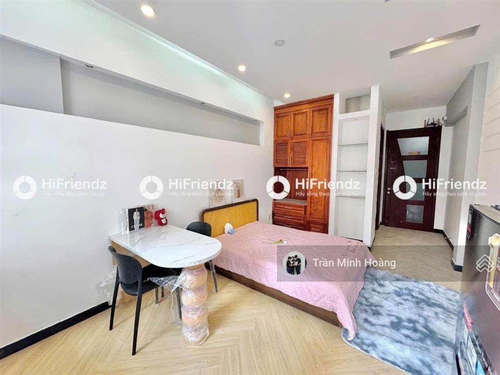 Căn hộ cho thuê ban công full nội thất 40m2 giặt riêng ở phan xích long gần trường sa giáp q1, q3