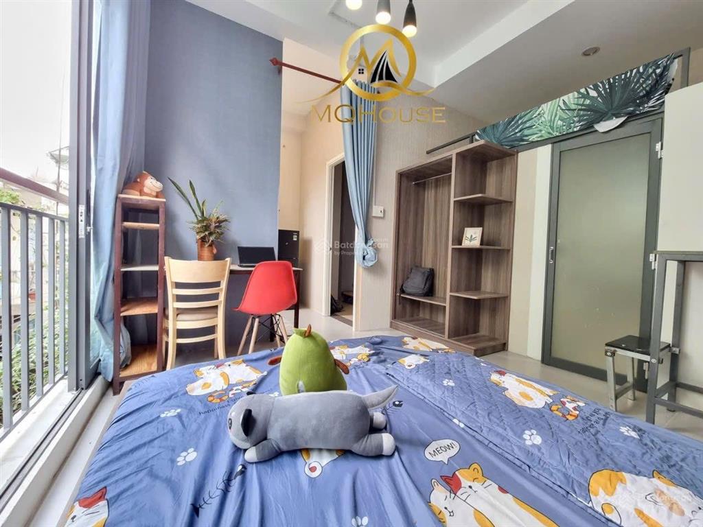 Cho thuê phòng phú nhuận 35m2 tách bếp, ban công, có gác khu phan xích long giáp q1, q3, trường sa