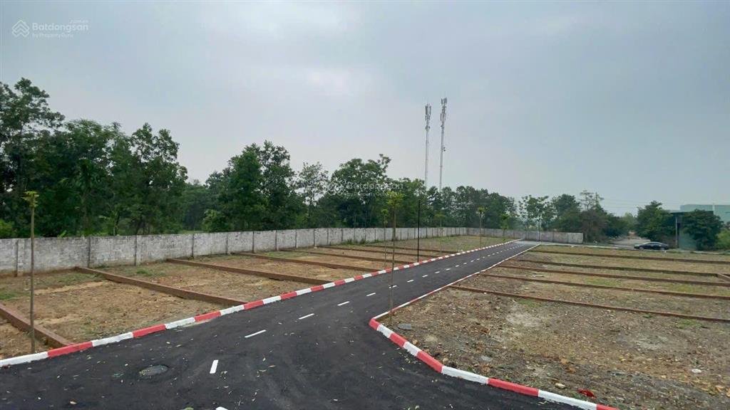 Bán đất full thổ cư 130.5m2, mt 6.4, phú cát, lõi cnc, dhqg, fpt, đl thăng long, metro 5, giá 4 tỷ