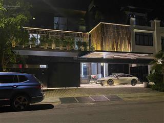 Cho thuê biệt thự có hồ bơi lớn  thiết kế luxury  nhà đẹp nhất phú mỹ hưng, q7