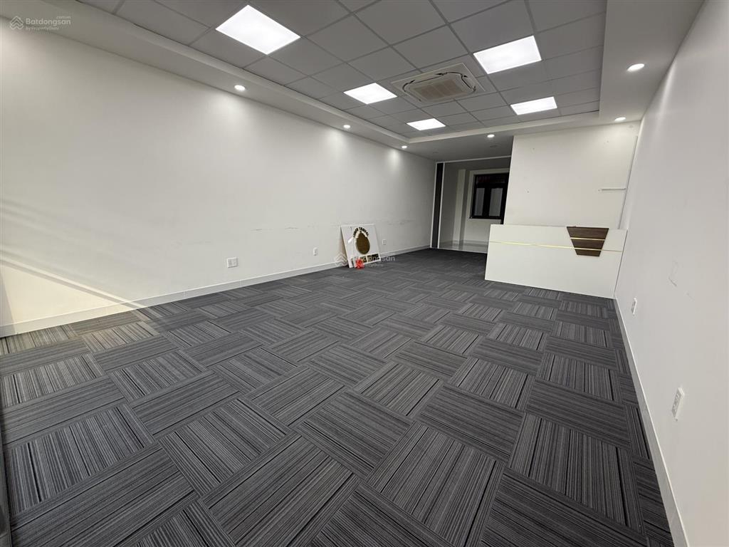 Mới 99% him lam kênh tẻ, cho thuê văn phòng 55 triệu (bao thuế), 90m2, quận 7, tp. hcm