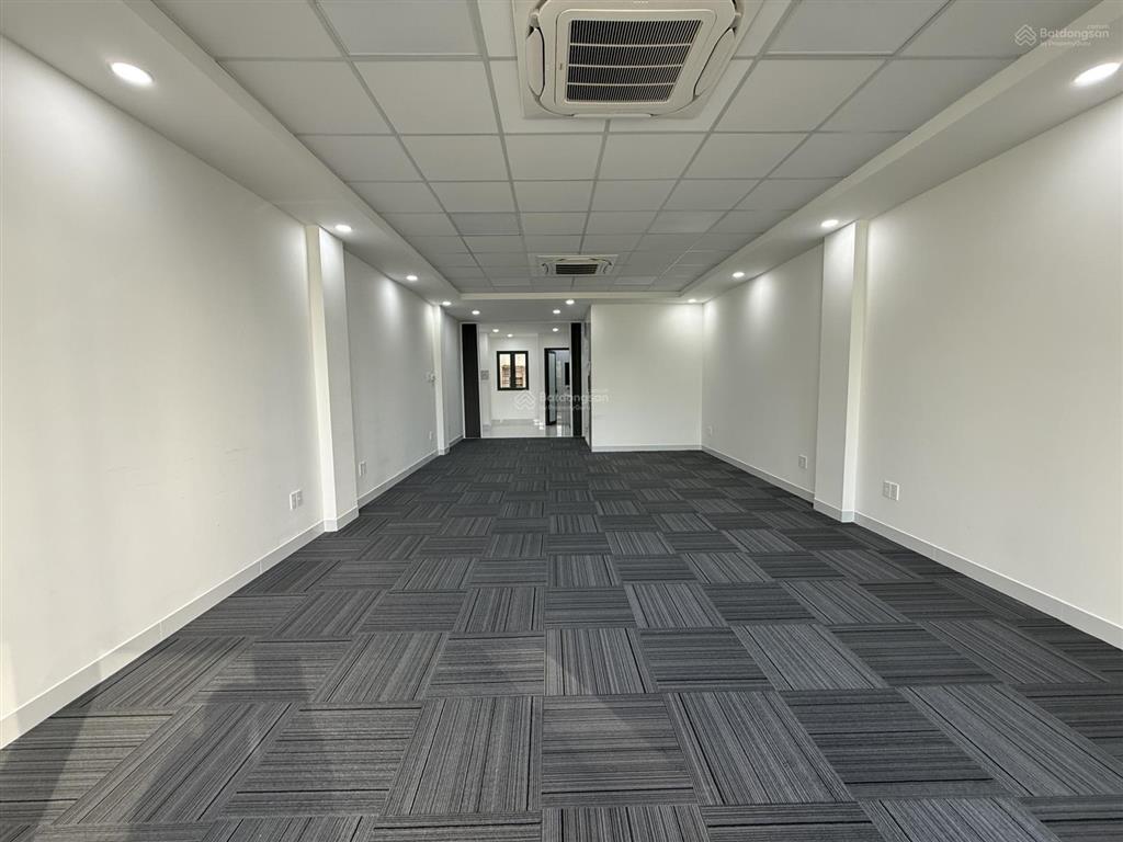 Mới 99% him lam kênh tẻ, cho thuê văn phòng 55 triệu (bao thuế), 90m2, quận 7, tp. hcm