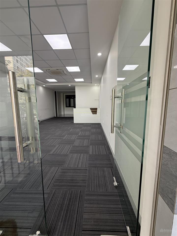 Mới 99% him lam kênh tẻ, cho thuê văn phòng 55 triệu (bao thuế), 90m2, quận 7, tp. hcm