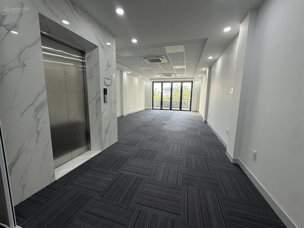 Mới 99% him lam kênh tẻ, cho thuê văn phòng 55 triệu (bao thuế), 90m2, quận 7, tp. hcm