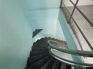 Bán nhà quận 8. trần nguyên hãn. dt 60m2. nhà mới đẹp vô ở ngáy, hẻm thông thoáng. chủ bán ngộp